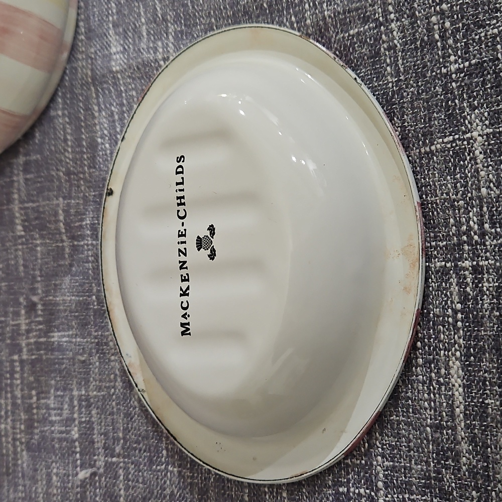 MacKenzie-Childs Pink and White Ceramic Dish Set - Picture 2 of 8